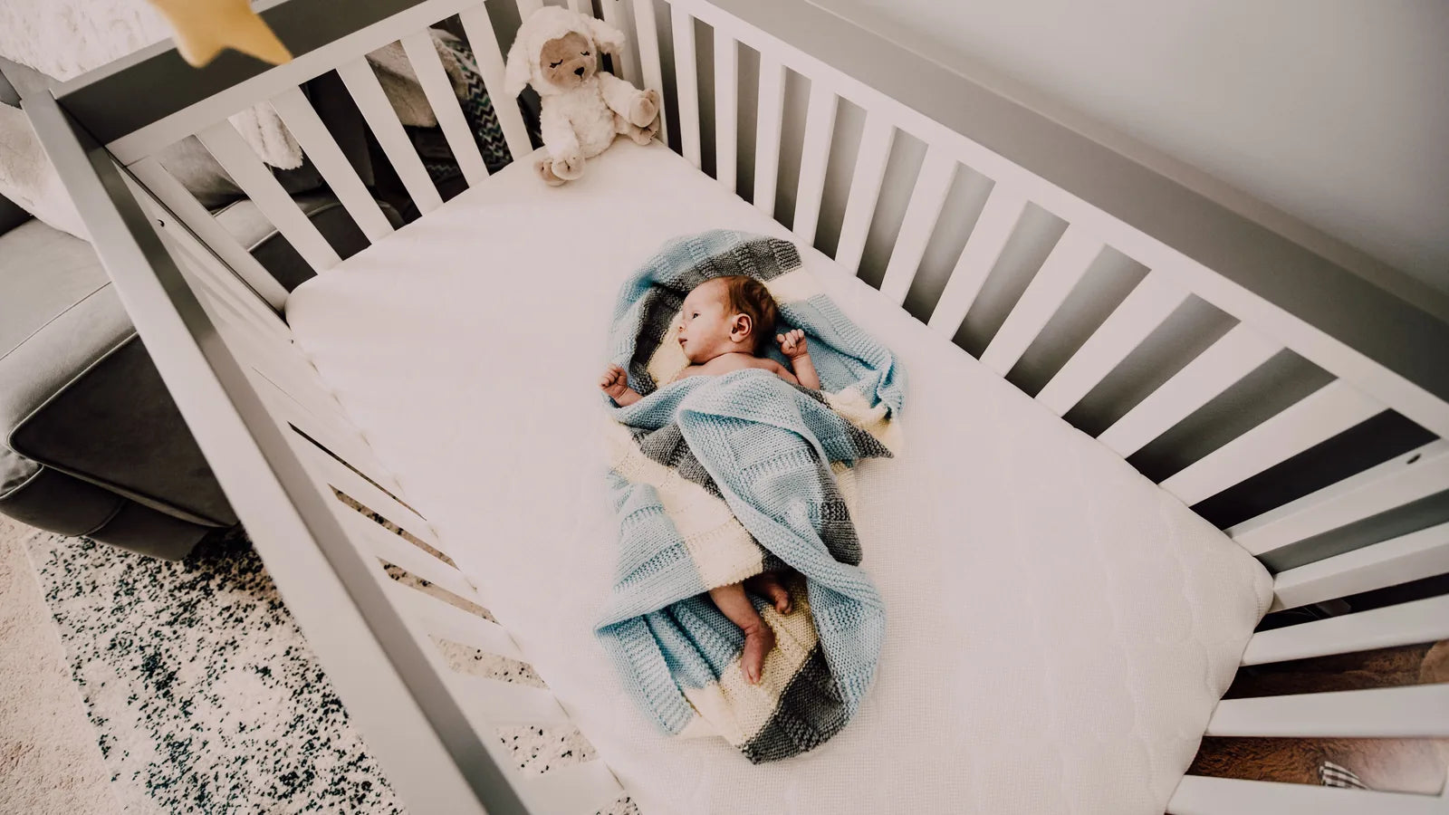 Bassinet vs Crib Safety: Which Is Better for Your Newborn